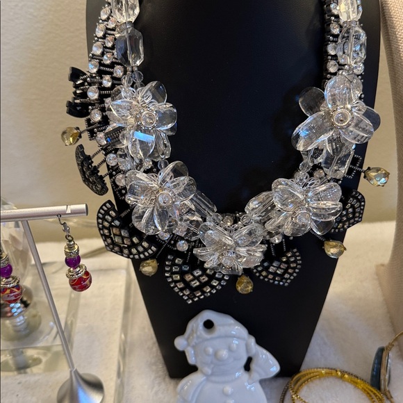 Come dig with me.  Unlisted gorgeousness in every price range. - Picture 5 of 16